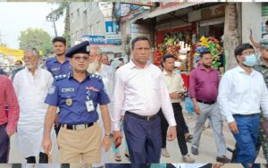 নোয়াখালীতে জেলা প্রশাসনের উদ্যোগে অবৈধ শতাধিক দোকান উচ্ছেদ